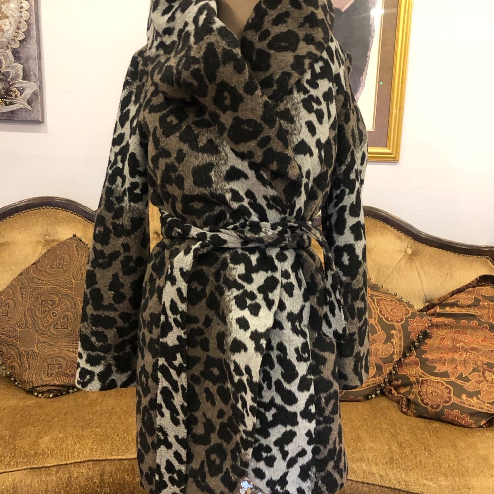 Tahari Marla Leopard wool wrap coat XS